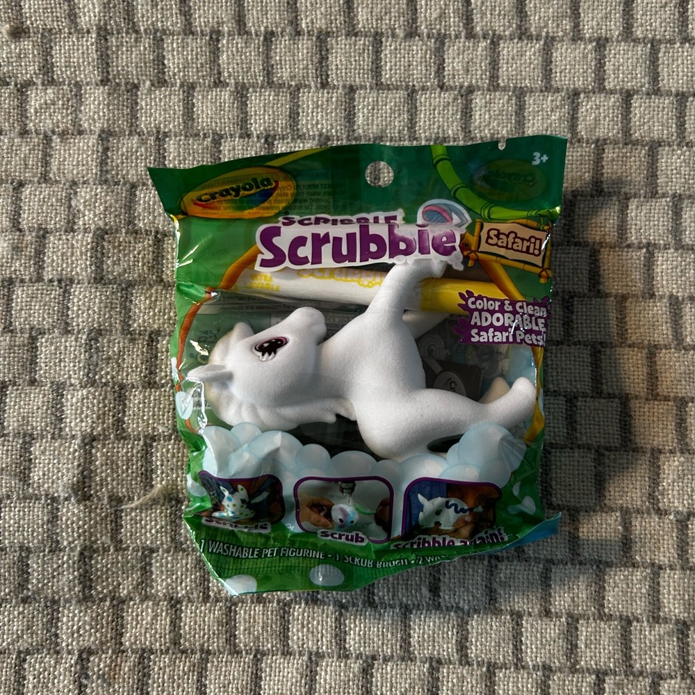 Crayola Assorted Funpack 🖍️🖍️🖍️ - Picture 6 of 7